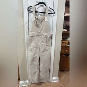 Patagonia Women's Stand Up Cropped Corduroy Overalls  CREAM COLOR (mix20)